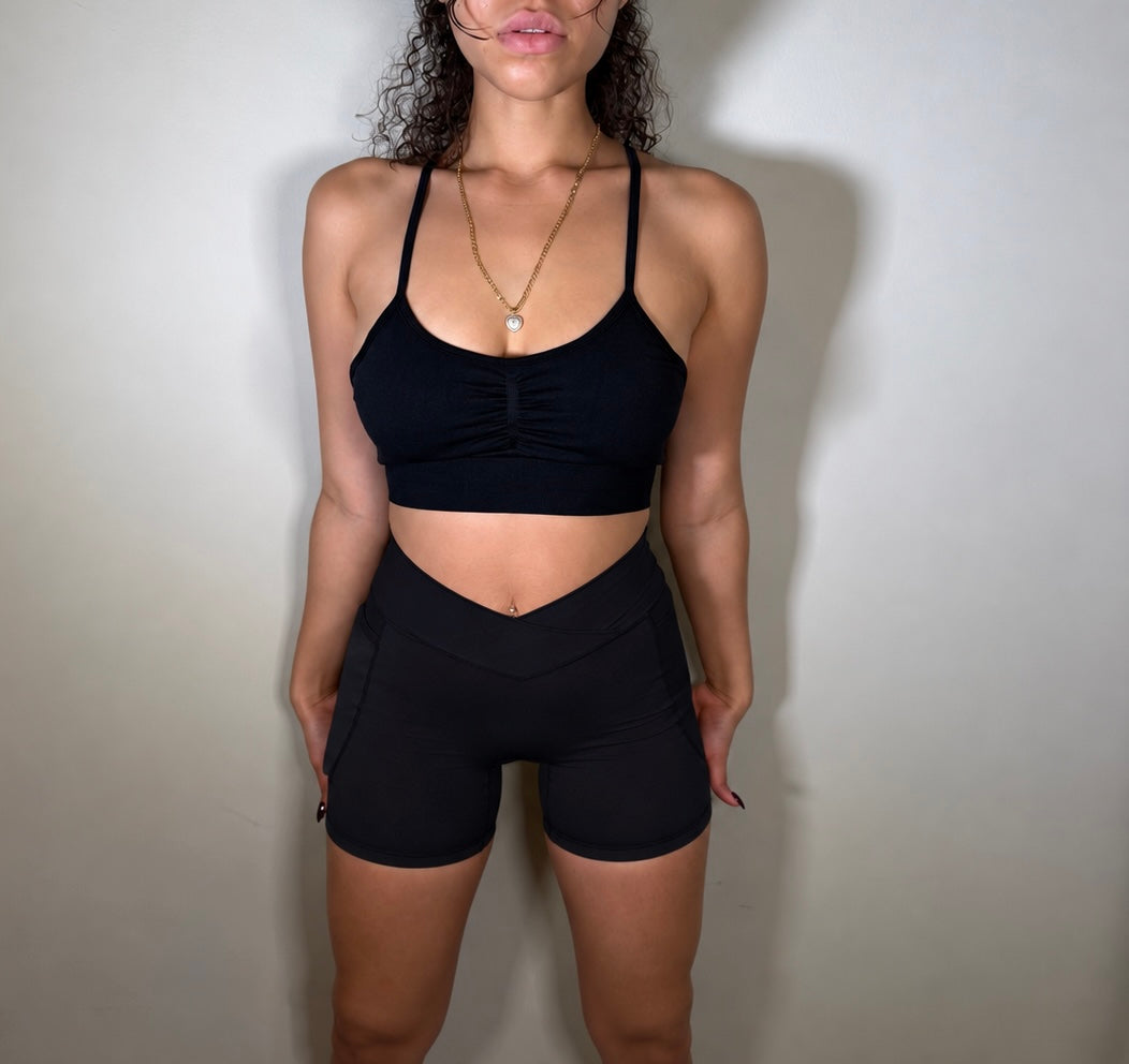 THE ESSENTIAL SHORTS — MIDNIGHT